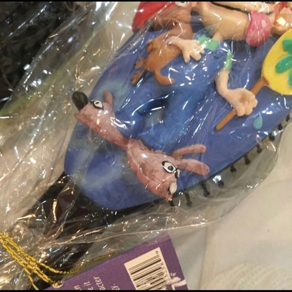 HERDOOS Whimsical Hairbrushes (2) Tennis And PJ’s - Picture 4 of 6